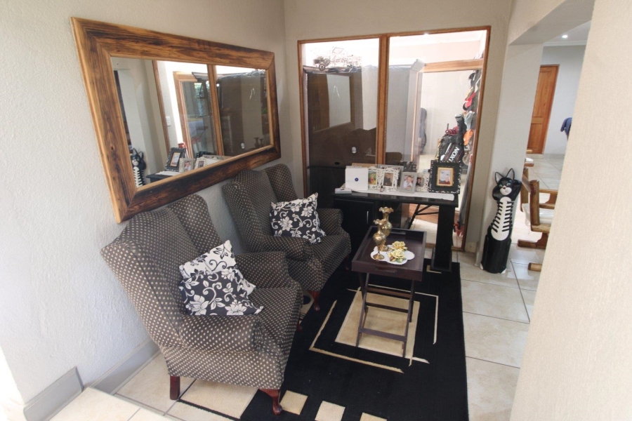 6 Bedroom Property for Sale in Doringkruin North West